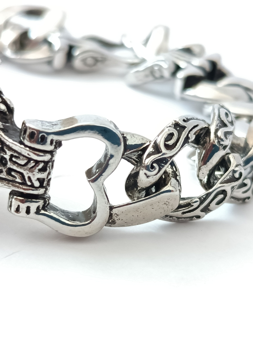 Engraved Tiger Head Silver Tone Link Bracelet 8 Inches - Picture 4 of 5
